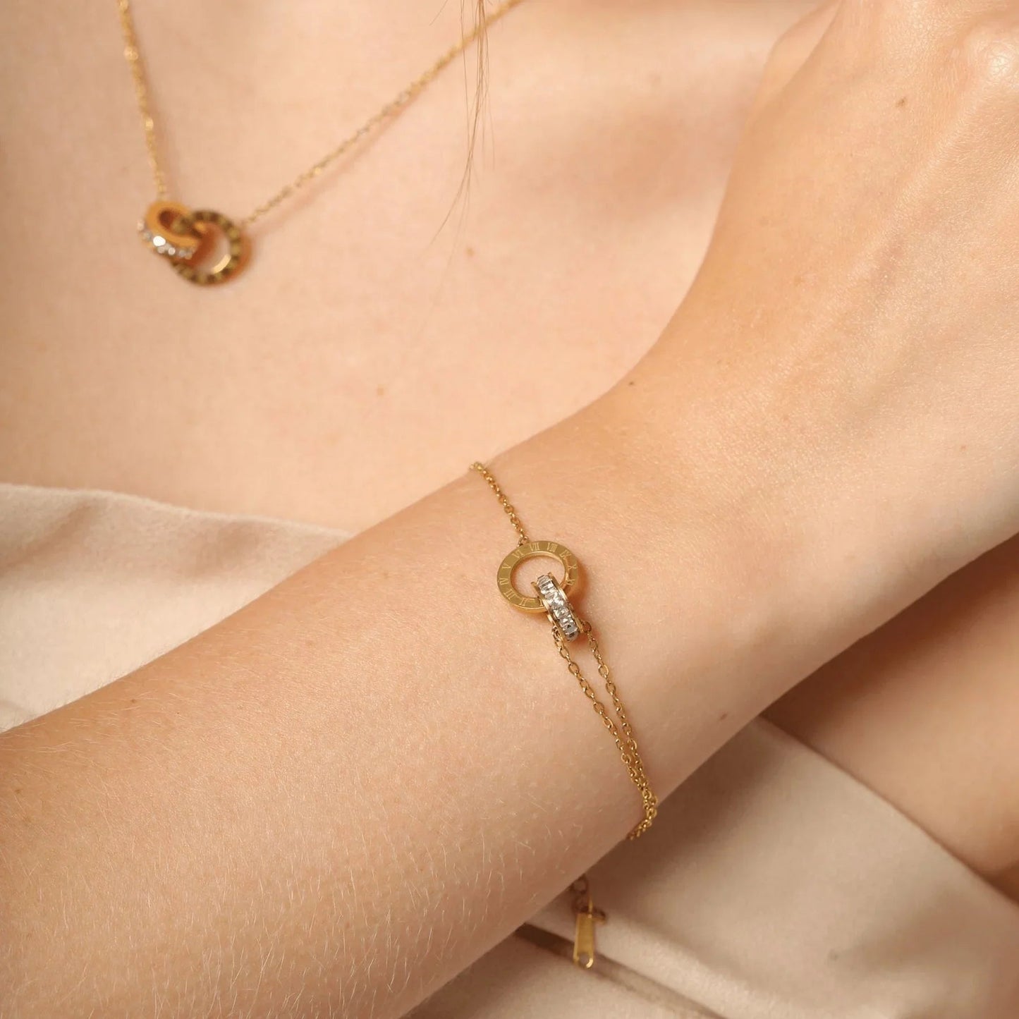 Luni Romano Zircon Bracelet